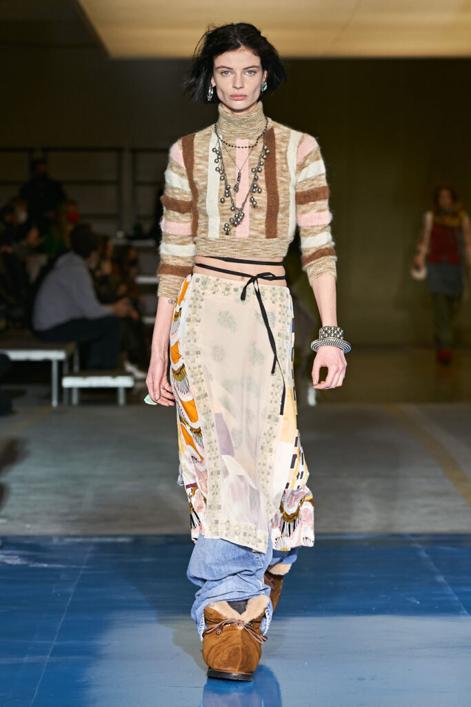 DSQUARED2 AW2022 Womenswear Collection #D2takeatrip - Jamaque Paradis